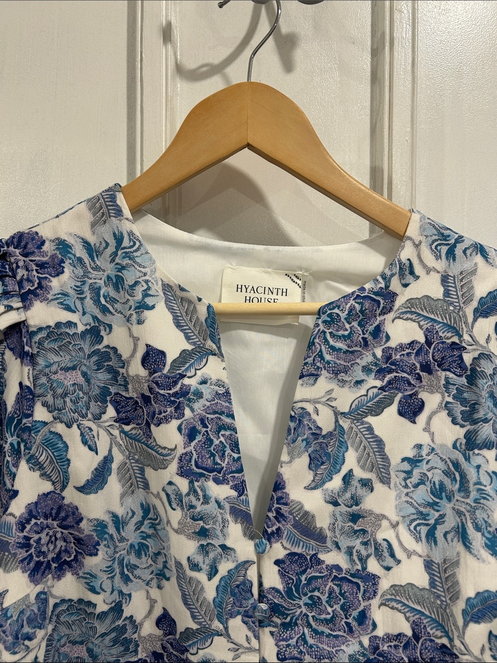 Hyacinth House Steel Blue Floral Brody Puff Sleeve Midi Dress - Medium - Picture 6 of 12